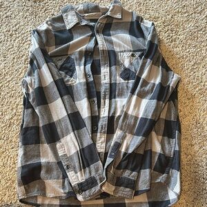 Urban Pipeline Black and Gray Casual Button Down Shirt